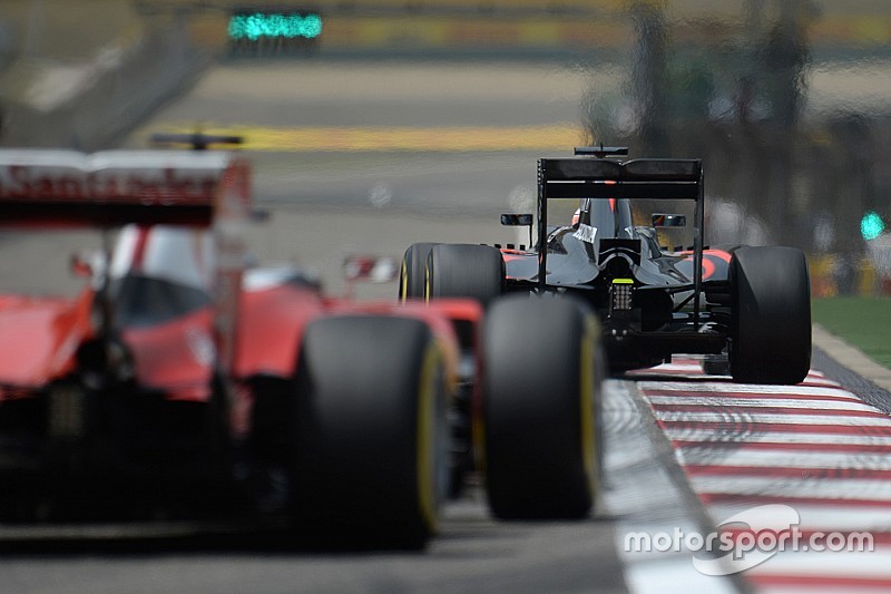Vettel le dice