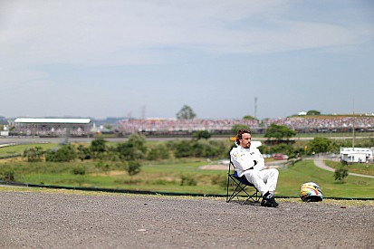 "El año pasado hicimos más ruido con la foto de Alonso que en pista", dicen en Honda