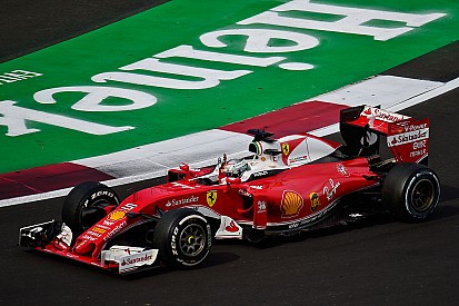 Стюарди FIA вивчать нові докази Ferrari щодо Феттеля