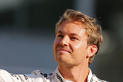 Lauda: "Rosberg no dio tiempo a Mercedes para un plan B"