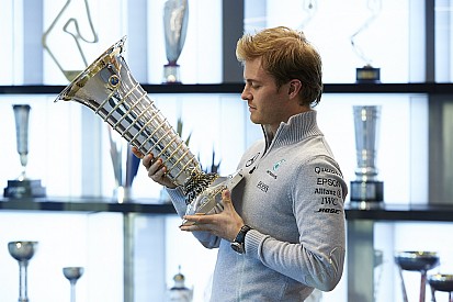 Ecclestone - Rosberg, "un champion du monde et rien d'autre"