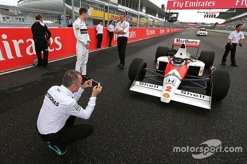 McLaren niega que vaya a fichar a Paddy Lowe