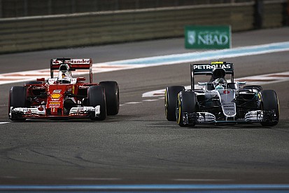 Ferrari: в 2016 році розрив у кваліфікації від Mercedes збільшився
