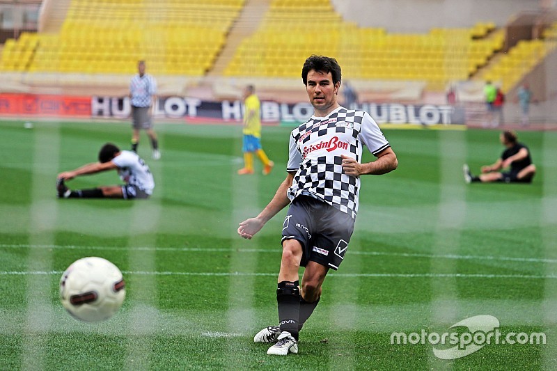 Checo Pérez polemiza en Twitter por final de futbol mexicano