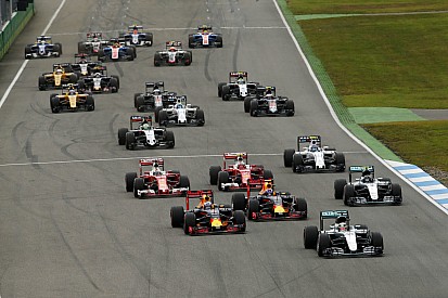 Wurz over F1: "Auto's veiliger en topsnelheid van 450 km/uur"