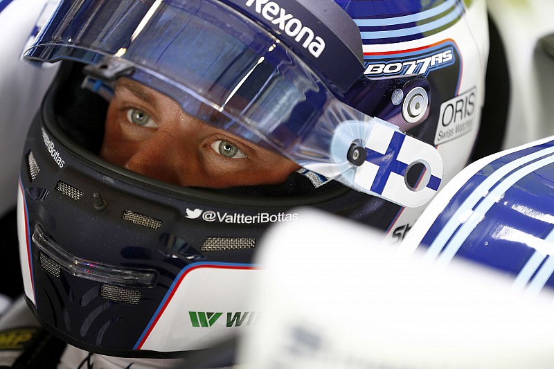 Bottas estuvo en la fábrica de Mercedes