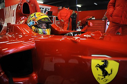 Photos - Les tests en F1 de Valentino Rossi