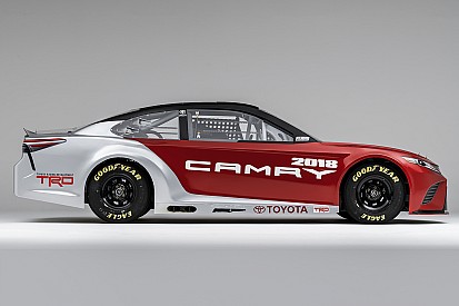 Fotogallery: ecco la Toyota Camry 2017 che correrà in NASCAR