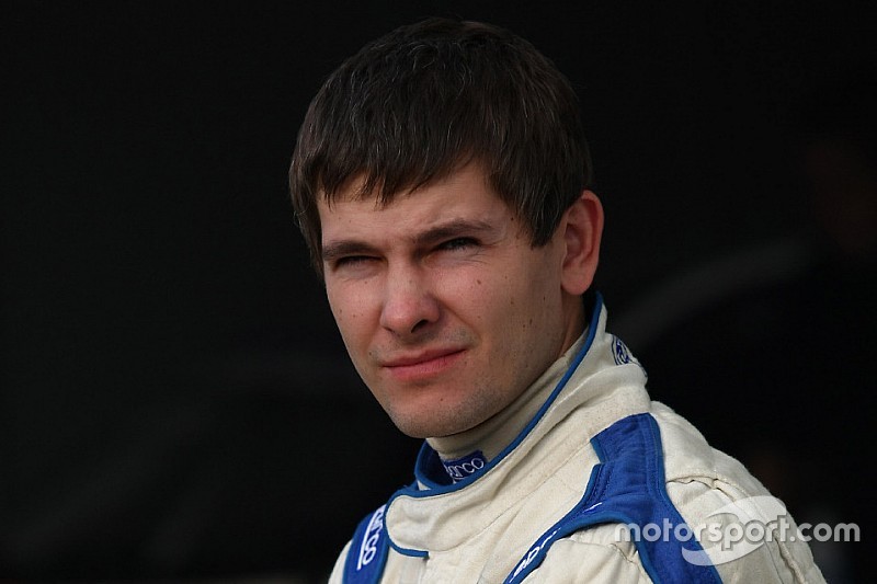 Кирилл Ладыгин выиграл Рождественскую синхронную гонку