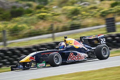 TRS Teretonga: Verschoor wint na tijdstraf Randle