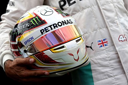 Formel 1 2017: Lewis Hamilton sucht neues Helmdesign