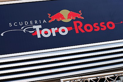 Toro Rosso brengt auto voor Formule 1-seizoen 2017 tot leven