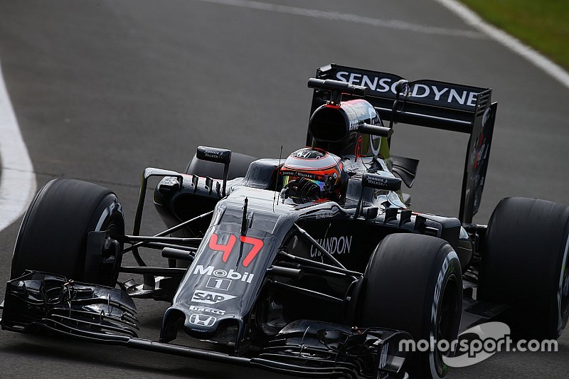 Vandoorne espera que la F1 2017 vuelva a ser