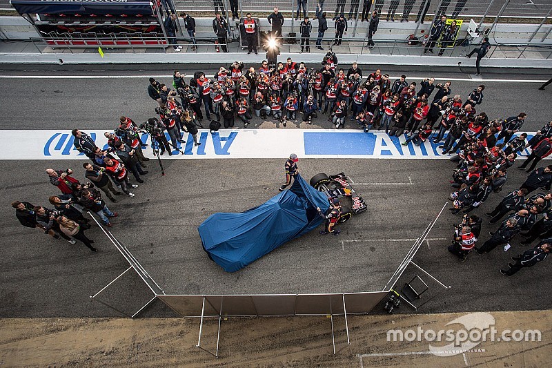 Toro Rosso оголосила дату презентації боліда