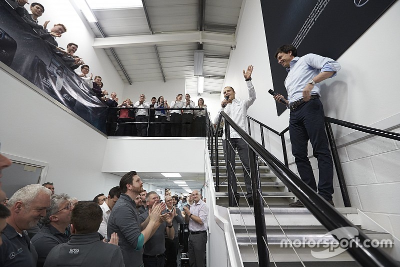 Wolff cree que no habrá problemas entre Bottas y Hamilton
