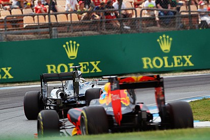 Renault tiene potencial para igualar a Mercedes, según Abiteboul