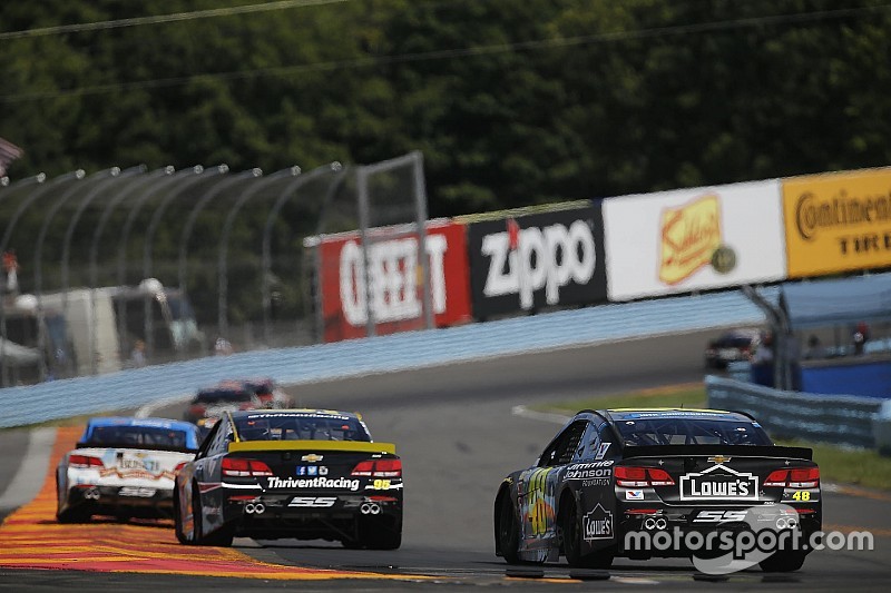 NASCAR aumenta fines de semana de carreras recortados