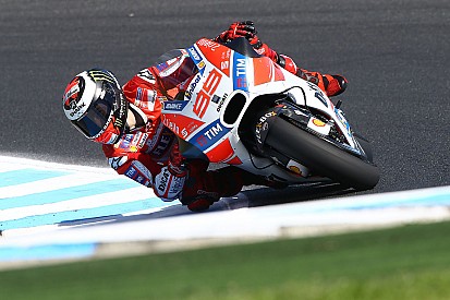 Andrea Iannone: "Lorenzo denkt zu viel, wenn er die Ducati fährt"
