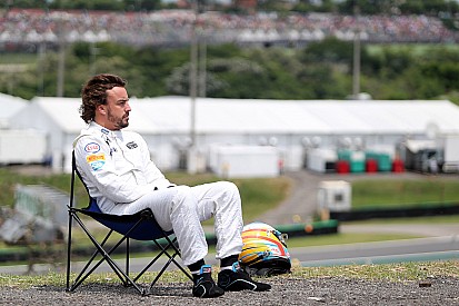 El meme de Alonso en Brasil 2015 ya tiene compañero