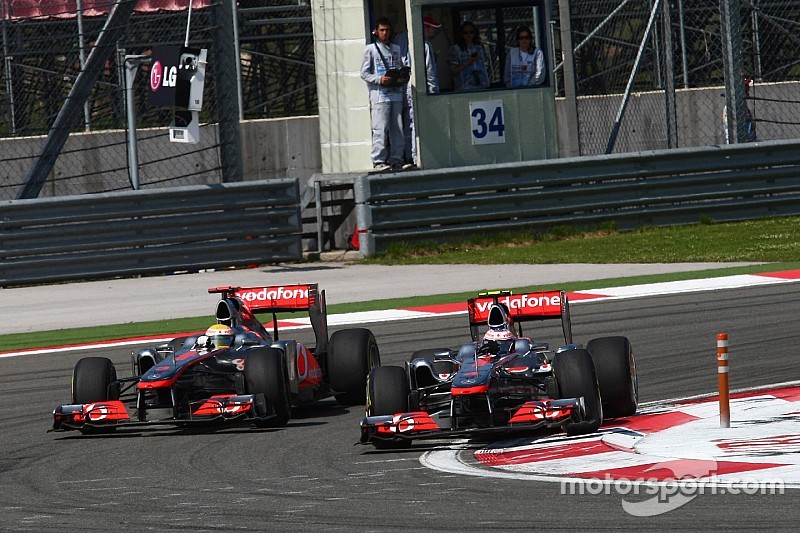 Button: Hamilton