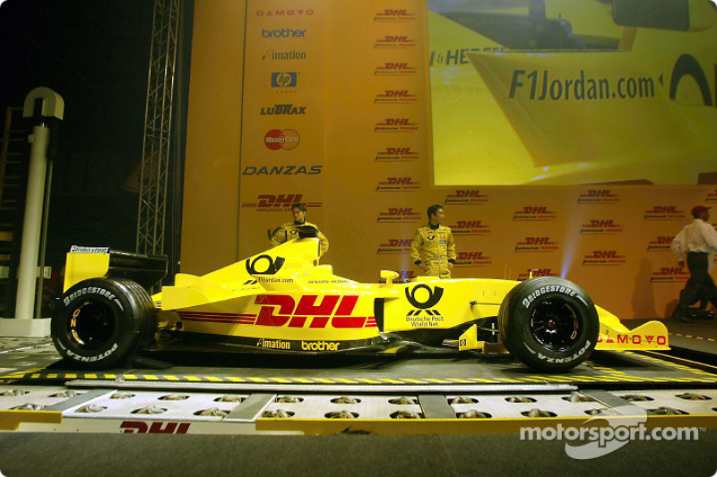 Джанкарло Фізікелла і Такума Сато представляють новий Jordan Honda EJ12