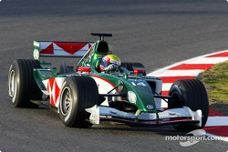 Mark Webber test ediyoryeni Jaguar R5