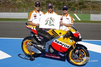 Casey Stoner, Repsol Honda Team, Andrea Dovizioso, Repsol Honda Team, Dani Pedrosa, Repsol Honda Team pose for the Honda safety campaign