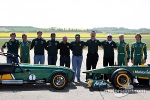 Ricardo Teixeria, Mike Gascoyne, Team Lotus, Chief Technical Officer, Tony Fernandes, Team Lotus, Team Principal, Ansar Ali, Caterham Cars, Heikki Kovalainen, Team Lotus