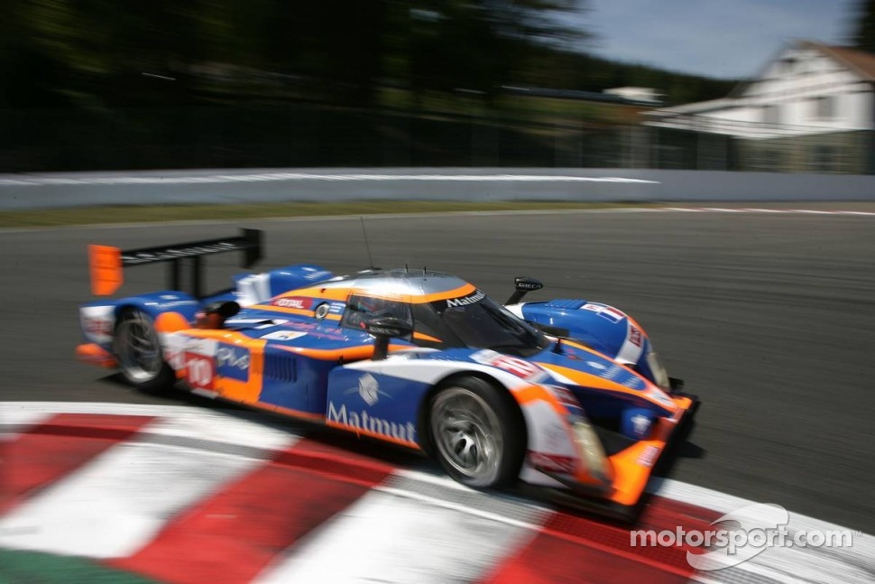 #10 Team Oreca Matmut Peugeot 908 HDi-FAP: Nicolas Lapierre, Loic Duval, Olivier Panis