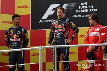 Podium: race winner Sebastian Vettel, Red Bull Racing, second place Mark Webber, Red Bull Racing, third place Fernando Alonso, Scuderia Ferrari