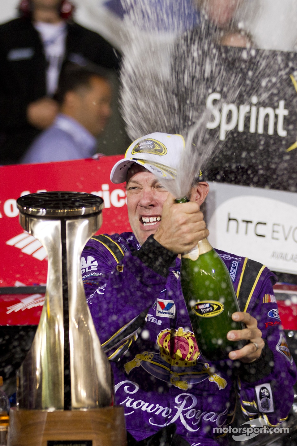 Victory lane: race winner Matt Kenseth, Roush Fenway Racing Ford