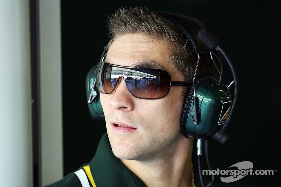 Vitaly Petrov, Caterham
