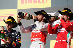 Подіум: Себастьян Феттель Red Bull Racing; Льюіс Хемілтон, McLaren; Фернандо Алонсо, Ferrari