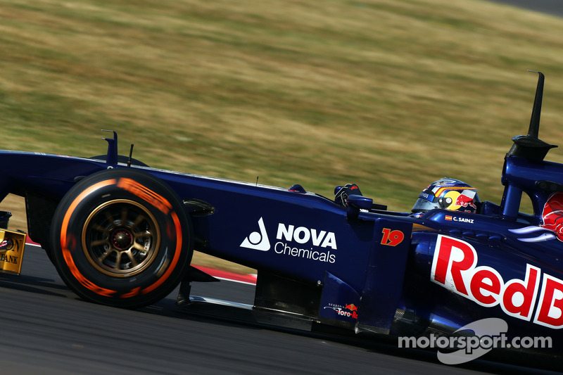 Карлос Сайнс-мол., Toro Rosso STR8 Ferrari