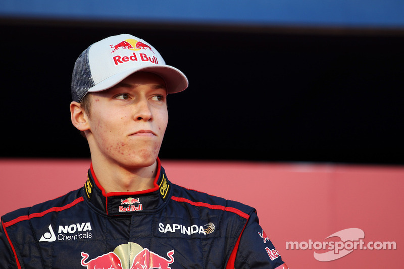 Quando Ricciardo foi promovido à Red Bull, em 2014, Vergne recebeu Daniil Kvyat, seu novo companheiro de equipe.