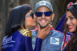 Jan Charouz with th Praga girls