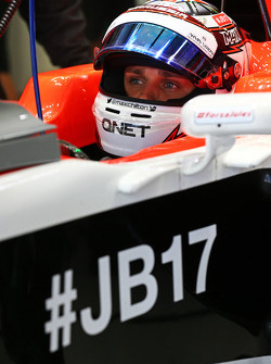 Max Chilton, Marussia F1 Team MR03 lleva el hashtag # JB17 como un mensaje de apoyo a Jules Bianchi
