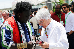 Mr Moko, Crown Hearts Jewelry con Bernie Ecclestone (GBR)