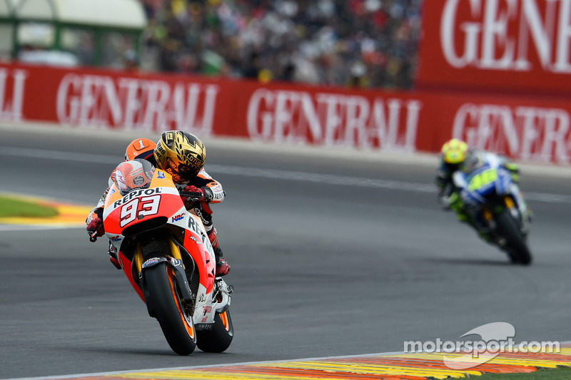 <img src="http://cdn-1.motorsport.com/static/custom/car-thumbs/MOTOGP_2017/RIDERS_NUMBERS/Marquez.png" width="50" /> #19 GP di Valencia 2014