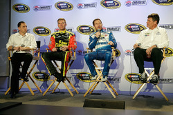 Clint Bowyer, Brian Vickers, Michael Waltrip, Michael Waltrip Racing