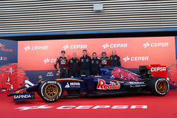 De Scuderia Toro Rosso STR10 is onthuld, Max Verstappen, Scuderia Toro Rosso; Paolo Marabini, Scuder