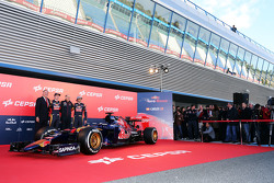(da sinistra a destra): Max Verstappen, Scuderia Toro Rosso; Franz Tost, Team Principal Scuderia Tor
