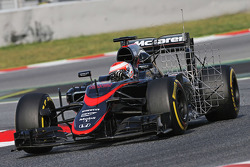 Jenson Button, de McLaren MP4-30 equipo de sensor corriendo