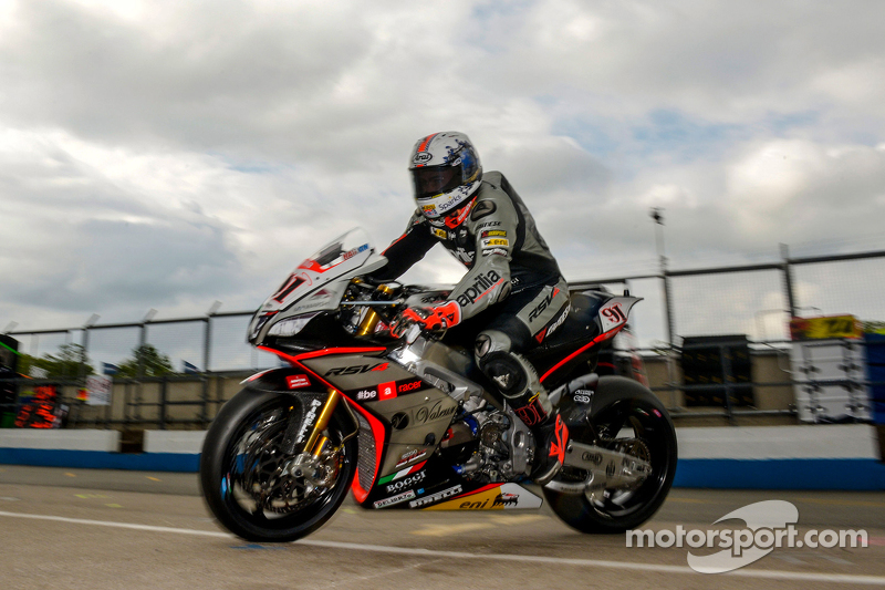 Journal du team Wsbk-donington-park-2015-leon-haslam-aprilia-racing-team