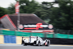 #19 Porsche Team Porsche 919 Hybrid: Nico Hulkenberg, Nick Tandy, Earl Bamber, Frédéric Makowiecki