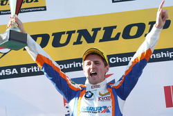 Ganador de la carrera 3: Sam Tordoff, West Surrey Racing