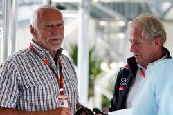 Dietrich Mateschitz, CEO Red Bull met Dr Helmut Marko, Red Bull Motorsport Consultant