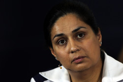 Monisha Kaltenborn, director del equipo Sauber en la conferencia de prensa de la FIA