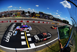 Inicio: A.J. Allmendinger, JTG Daugherty Racing Chevrolet lider