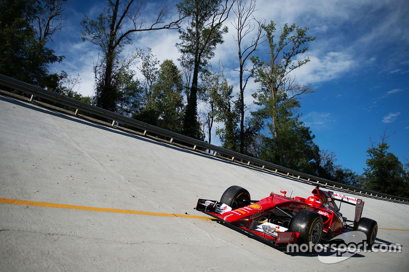 The Ferrari SF15-T on the Monza banking